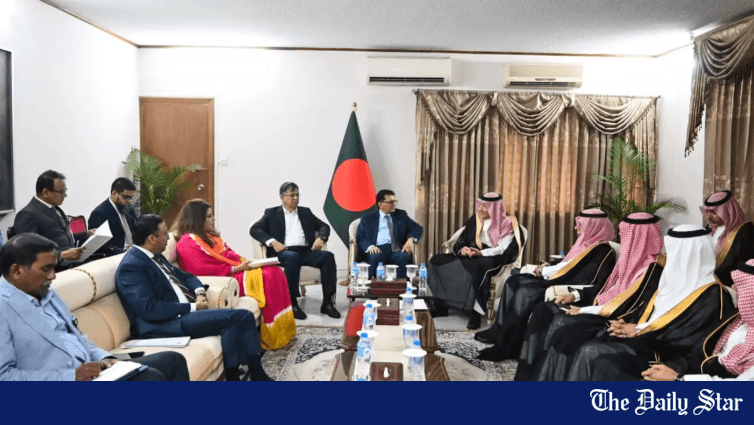 সৌদিতে ইকামা নবায়নের নতুন নীতি: মূল স্পনসর ব্যর্থ হলে নতুন নিয়োগকর্তার অধীনে নবায়ন করতে পারবেন বাংলাদেশি কর্মীরা