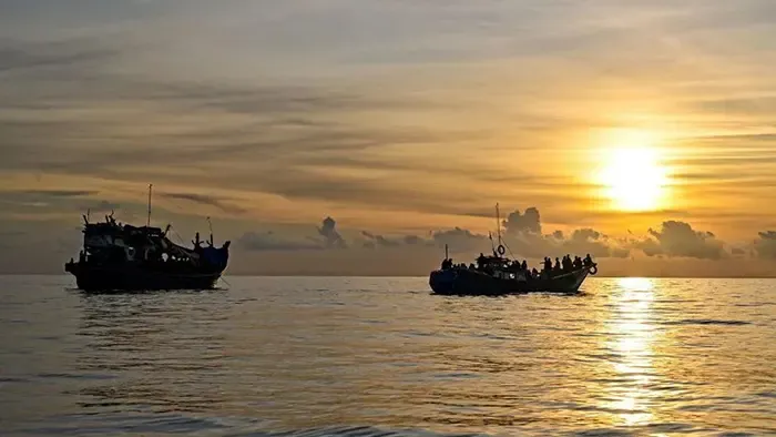 সাগরে নিখোঁজ ৫০০-এর বেশি রোহিঙ্গা — মালয়েশিয়া যাত্রায় পাচারকারীদের ফাঁদে